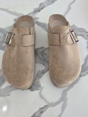 Steve Madden Platform Clogs Womens Sz. 7
